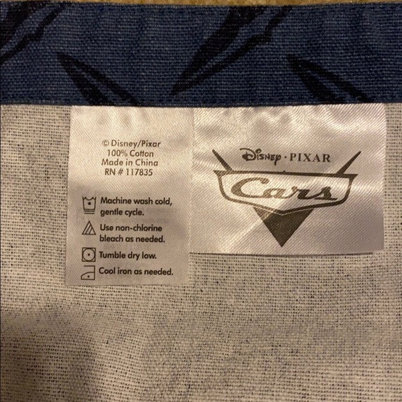 Race car long window curtain - Picture 7 of 7